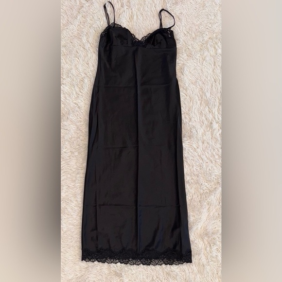 NWOT HOUSE OF CB 'Salma' Black Satin Slip Midi Dress sz. L - Picture 6 of 8